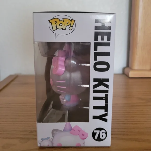 Hello Kitty 50th Anniversary Funko #76 - Picture 4 of 4